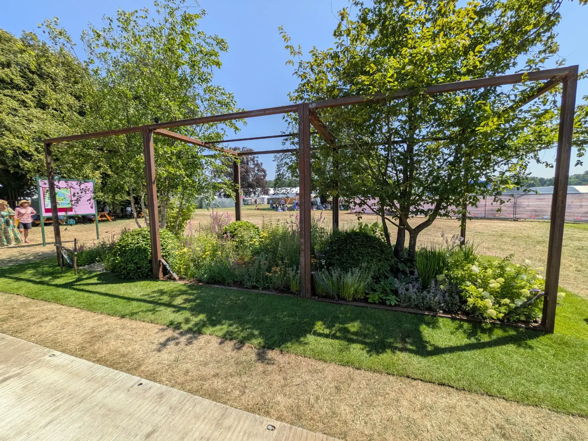 A Garden in Pieces